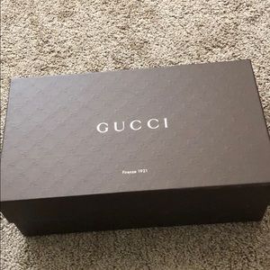Gucci shoes box